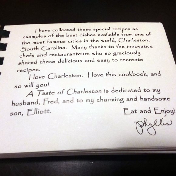 A Taste of Charleston Restaurant Recipes PHYLLIS MYERS 2004  Cookbook - Picture 4 of 5